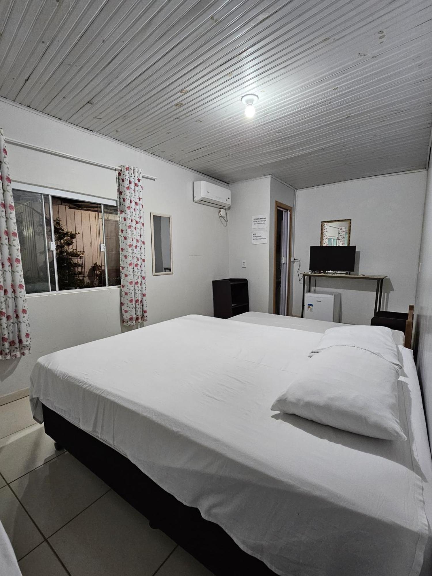 Aconchego Lar Cama E Cafe Acomodação com café da manhã Foz do Iguaçu Exterior foto