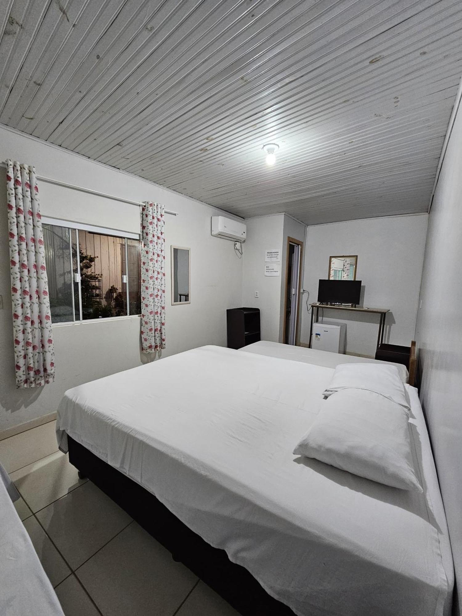 Aconchego Lar Cama E Cafe Acomodação com café da manhã Foz do Iguaçu Exterior foto